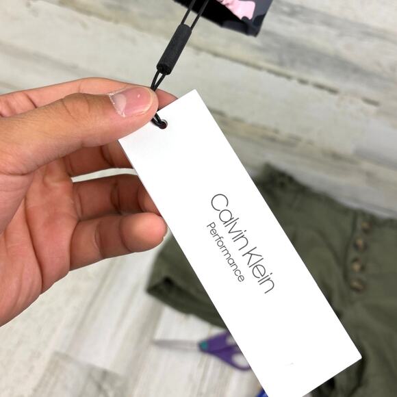 Calvin Klein Women’s XS Pink Camo Zip Up Hooded Performance Active Jacket NWT - Picture 5 of 8